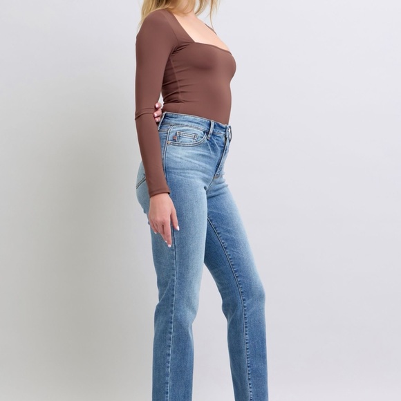 NEW🎉Judy Blue Full Size Wash Thermal Straight Jeans with Pockets ON SALE* - Picture 8 of 10
